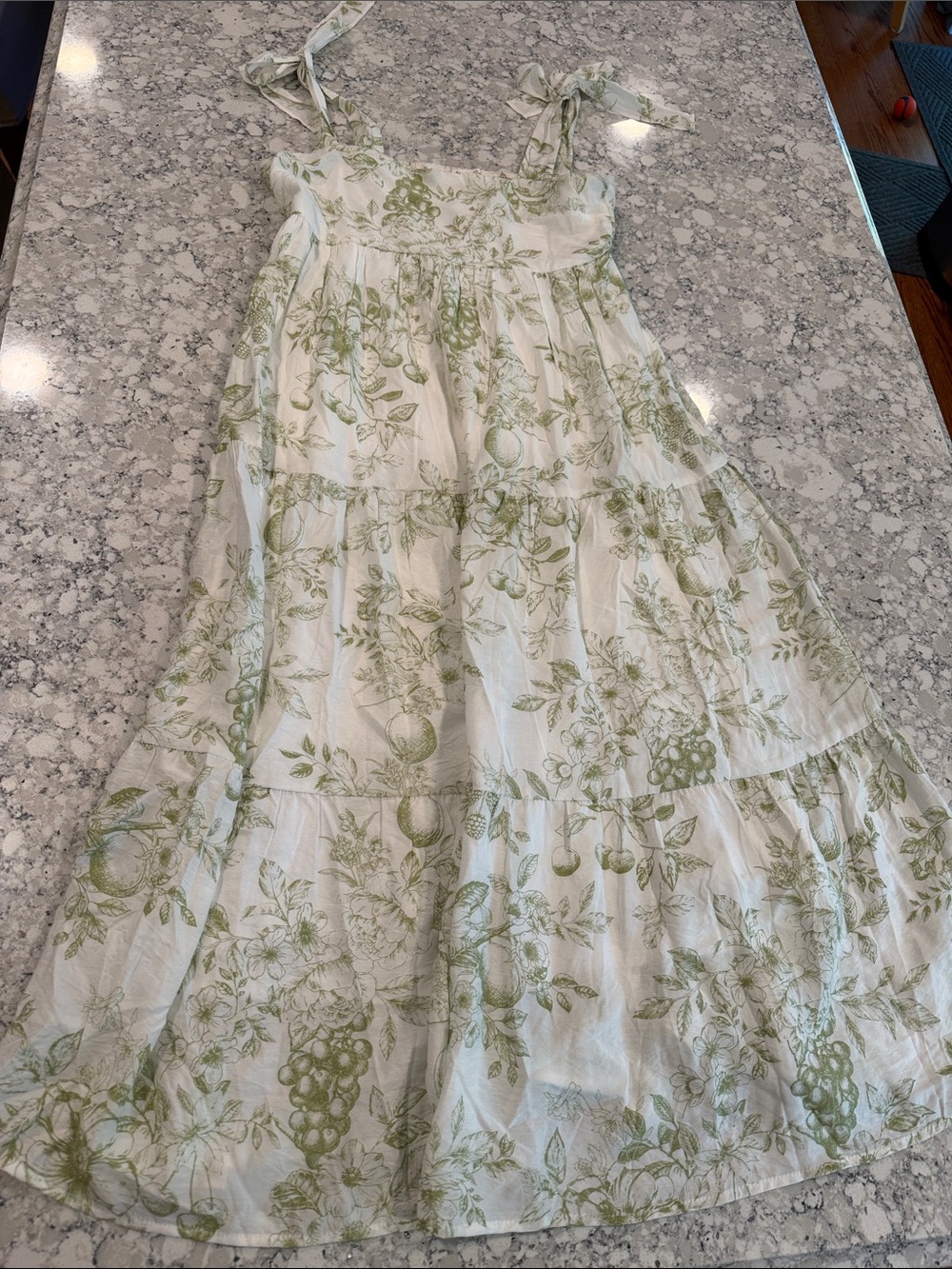 Maxi dress White and Green sundress Boho size M bows on shoulder